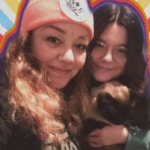 Meet your Posher, Caroline